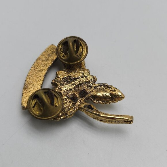 Vintage Laconia 96 Rose Pin Brooch Gold Tone - Picture 3 of 4